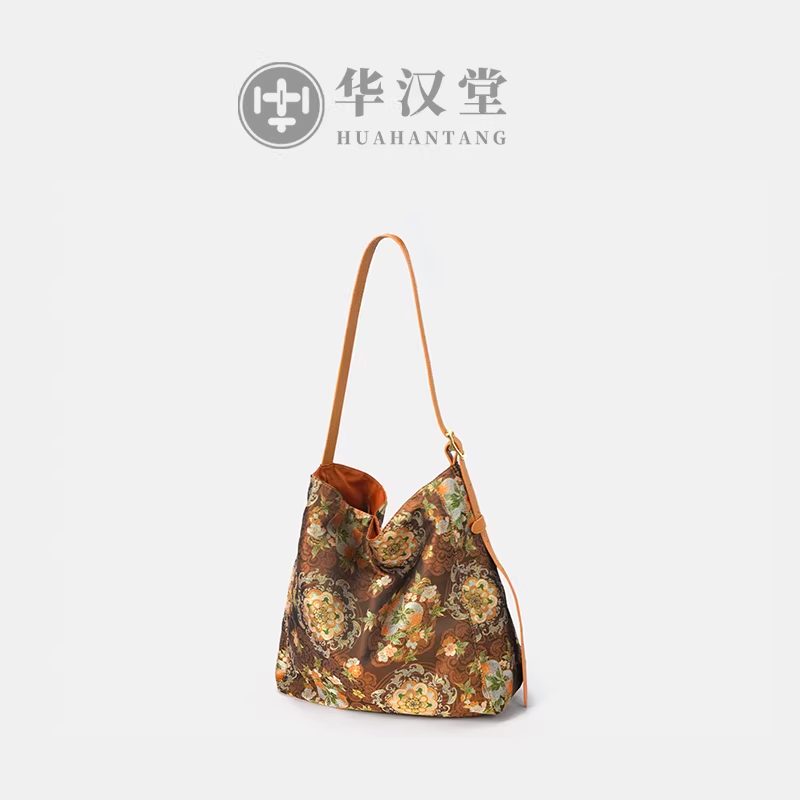 安璟·复古印花腋下包 中号 细节 1